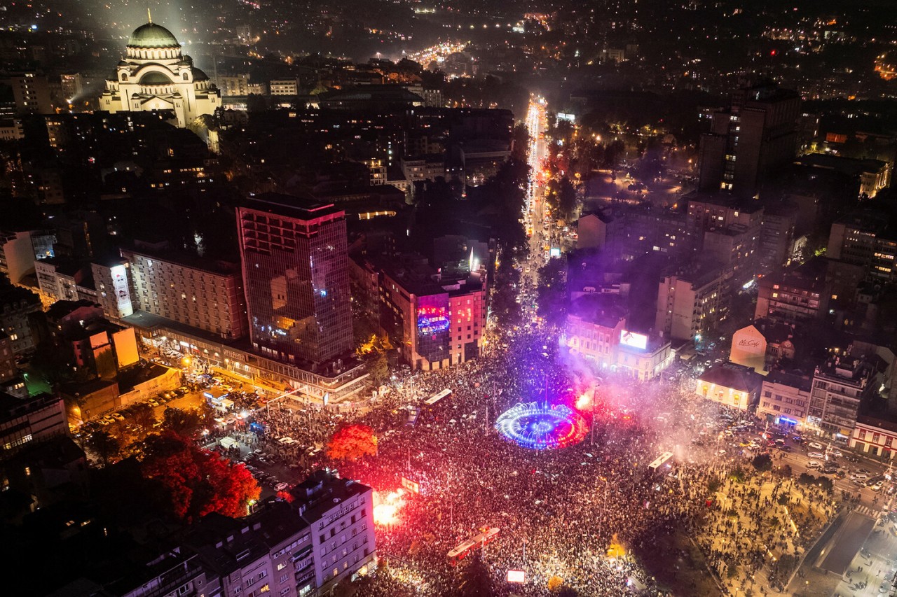 Serblərin üzü gülür... - FOTOLAR