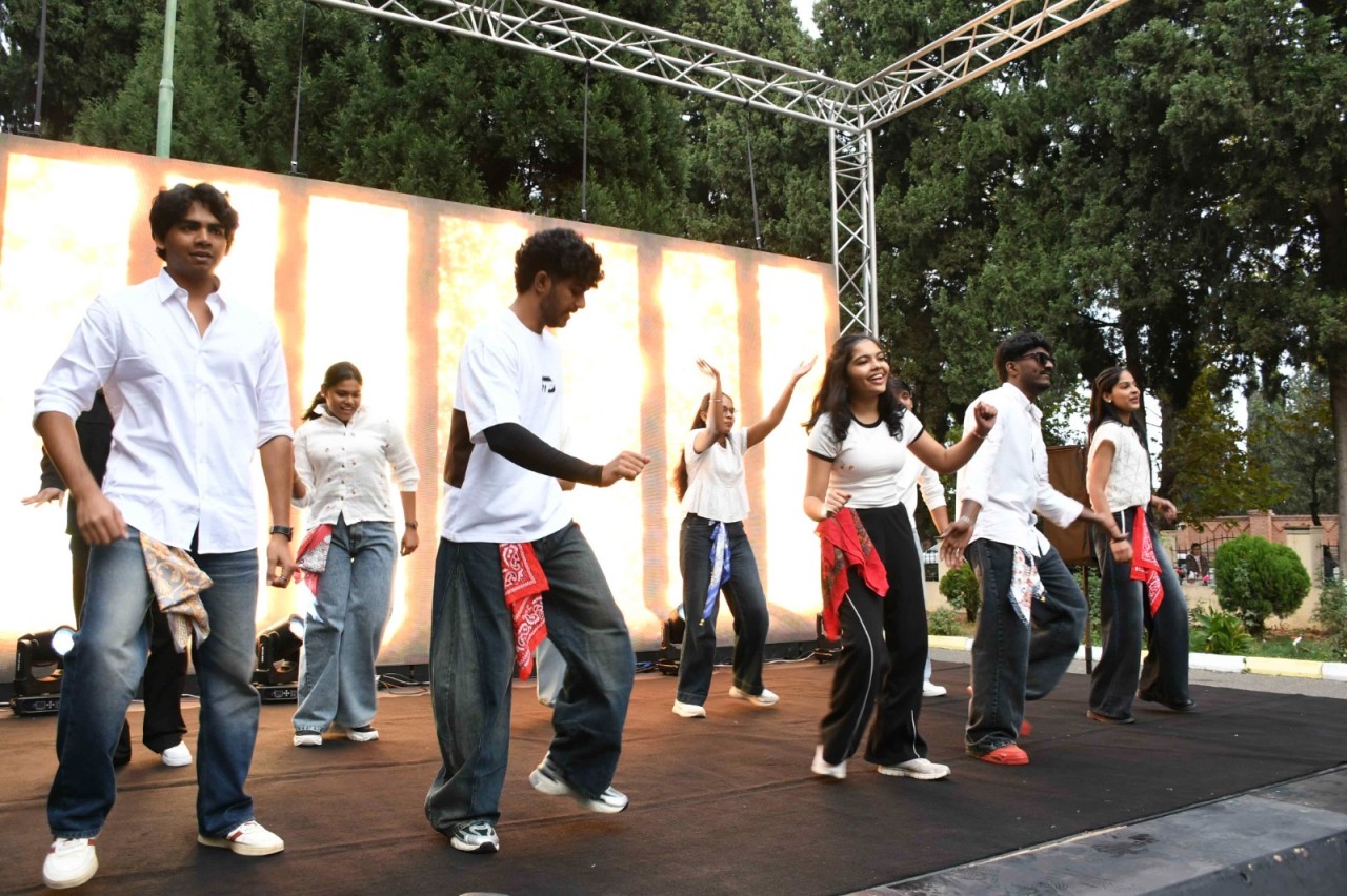 ADAU-da tələbələrin I Beynəlxalq Mədəniyyət Festivalı rəngarəng proqramla yadda qalıb - FOTOLAR