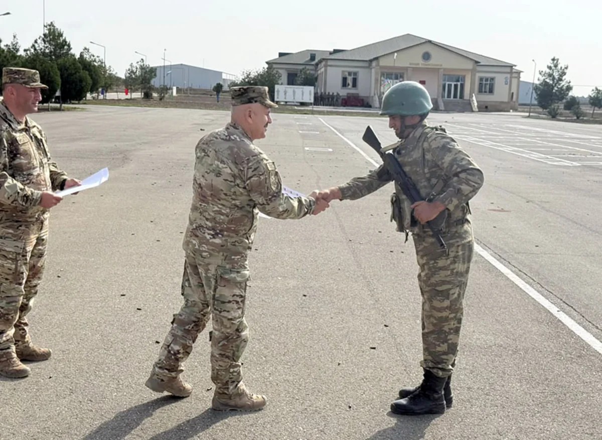 Hərbi vəzifəlilərin təlim toplanışları başa çatdı - FOTOLAR