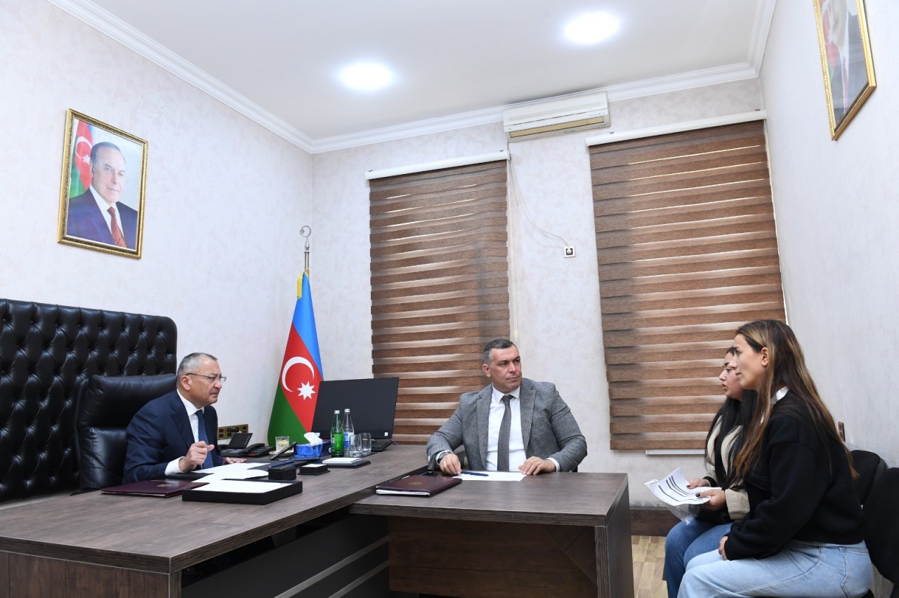 Rövşən Rzayev növbəti vətəndaş qəbulu keçirdi - FOTO