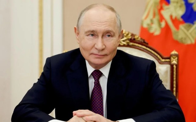 Putin Bakını sabit və etibarlı tərəfdaş adlandırıb, İlham Əliyevlə dialoqdan danışdı