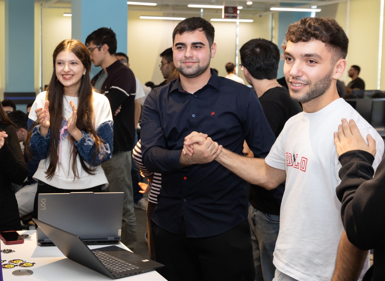 "Azercell"in dəstəyi ilə 32 komanda virtual futbol meydanında mübarizə aparıb - FOTO