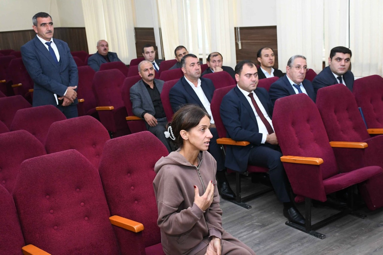 Vaqif Həsənov vətəndaşların növbəti qəbulunu keçirib - FOTOLAR