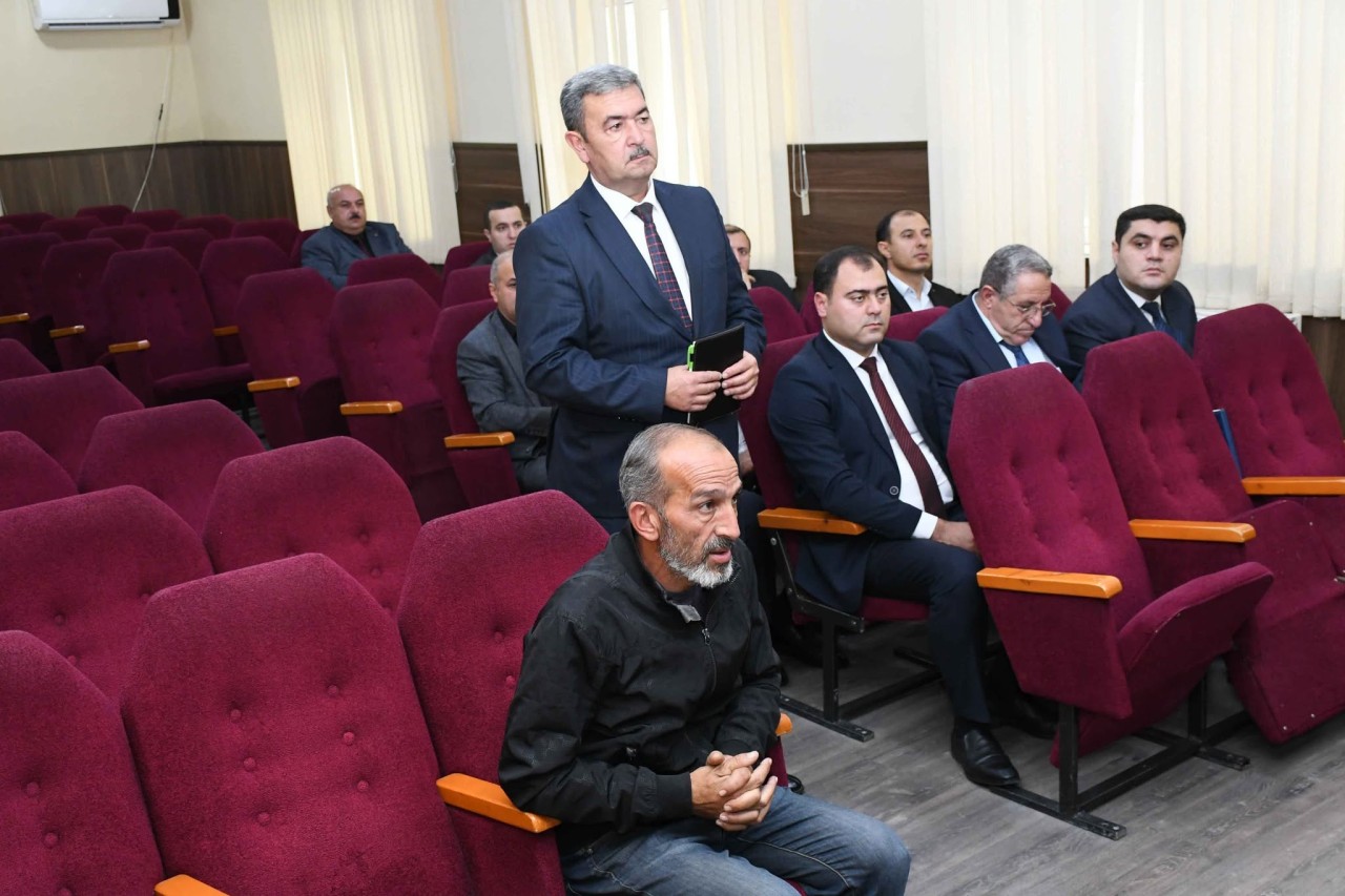 Vaqif Həsənov vətəndaşların növbəti qəbulunu keçirib - FOTOLAR