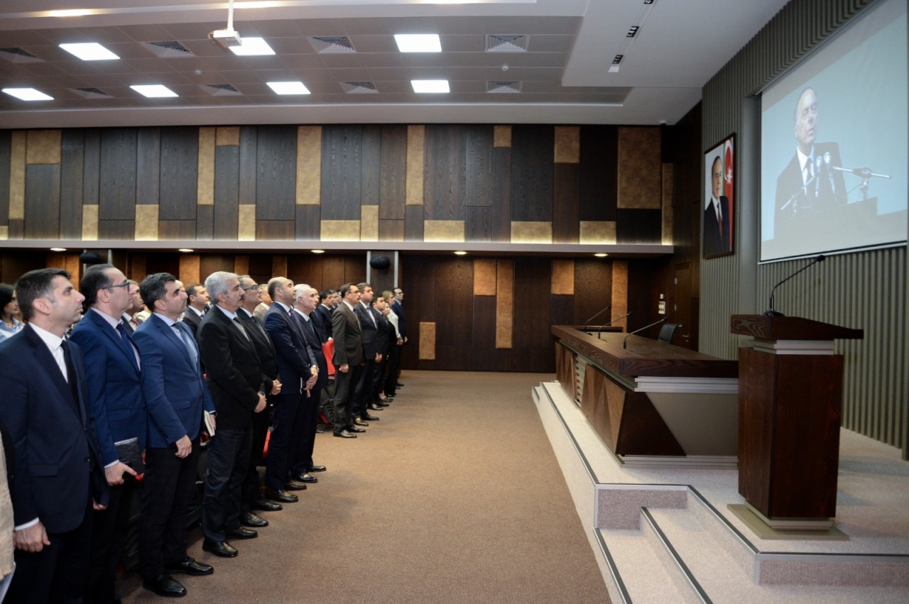 YAP-ın VIII Qurultayından irəli gələn vəzifələr müzakirə olundu - FOTOLAR