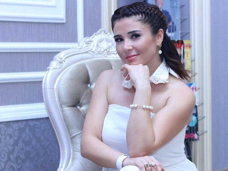 Bizdə 50 manatlıq mahnılar daha çox sevilir... –Elnarə Xəlilova- FOTOLAR