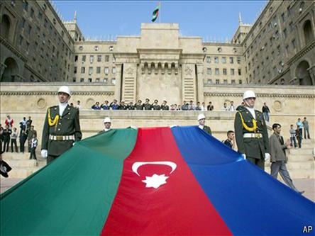 Azərbaycan Müstəqillik və ləyaqət yolu ilə gedir