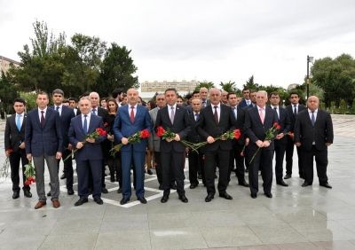 Dövlət müstəqilliyinin bərpasının 25 illiyi qeyd olundu - Sumqayıtda