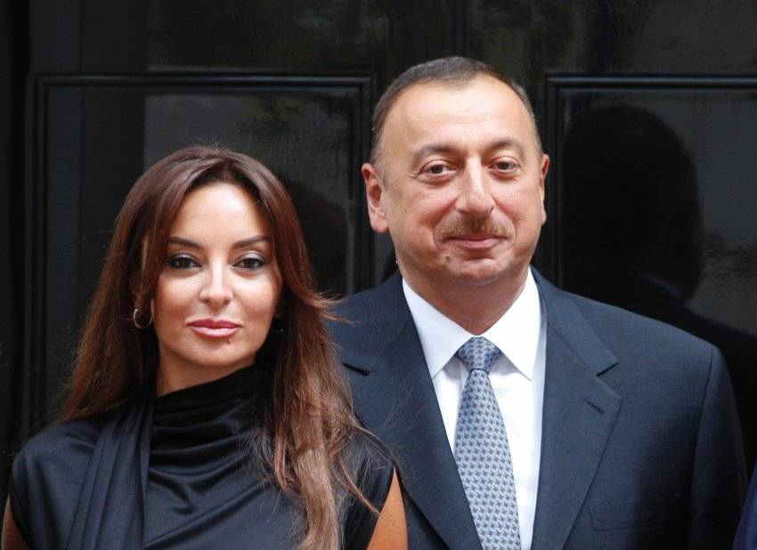 Xorvatiya prezidentinin şərəfinə rəsmi ziyafət verildi - İlham Əliyev və xanımı adından