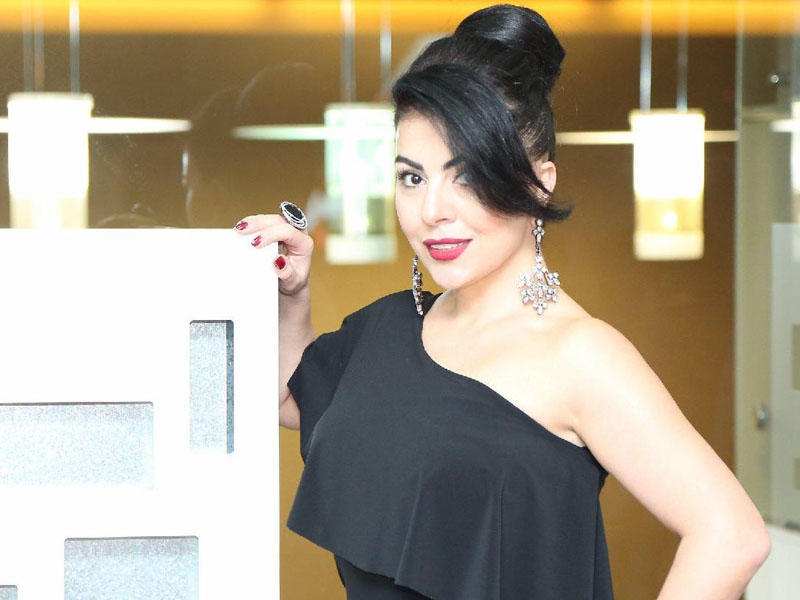 ...Mənə qadağa qoyub..bu mövzuda danışmağa qoymur...- Samirə- FOTO
