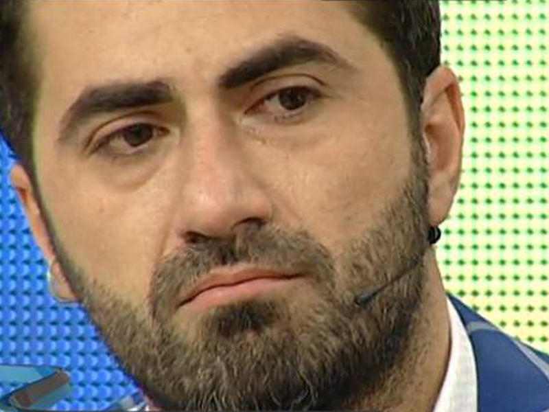Aparıcı anamın xətrinə dəymişəm deyib ağladı