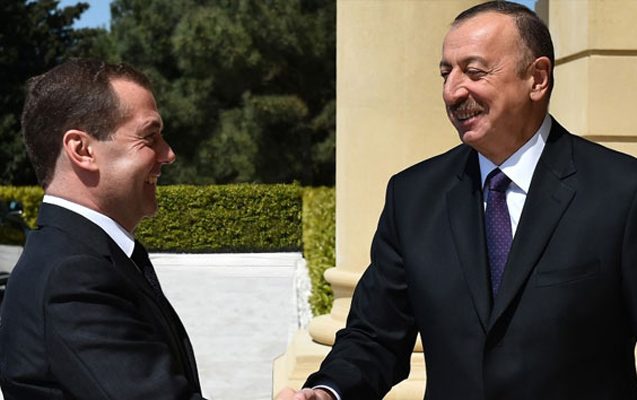 Medvedevdən prezidentə təbrik zəngi