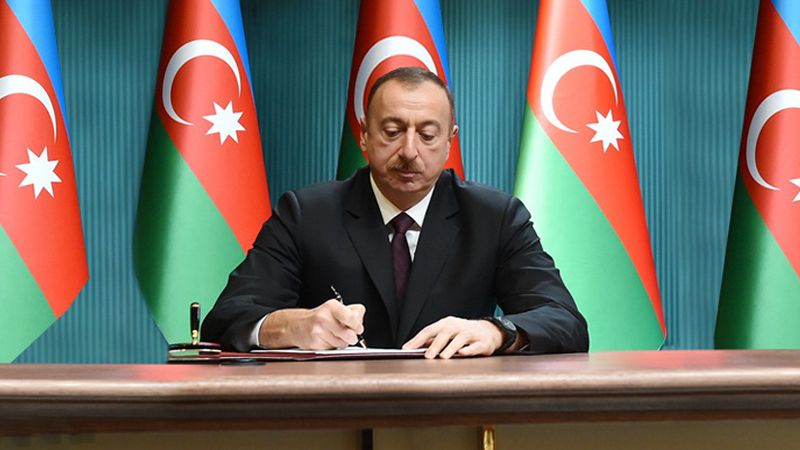 İlham Əliyev sərəncam imzaladı: Bu şəxslər təltif edildi