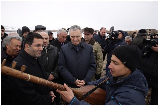 Diplomatlar Cocuq Mərcanlıda belə qarşılandılar - FOTOLAR