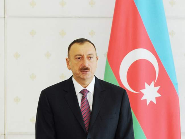 Həmkarları İlham Əliyevi təbrik etdi
