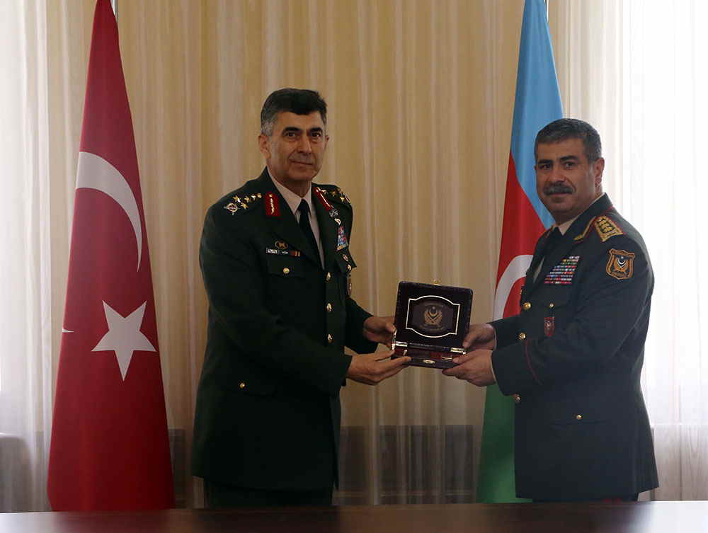 Zakir Həsənov Salih Zeki Çolakla görüşdü